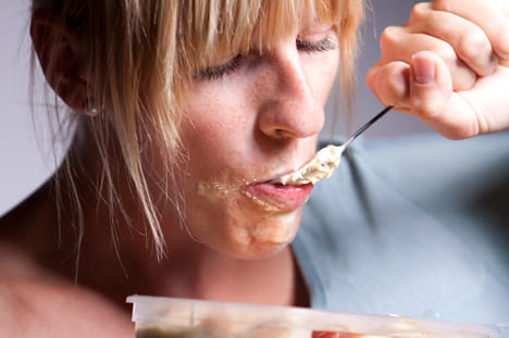 pourquoi-jai-des-compulsions-alimentaires